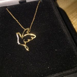 Kay Jewelers 10K Yellow Gold Dove Necklace